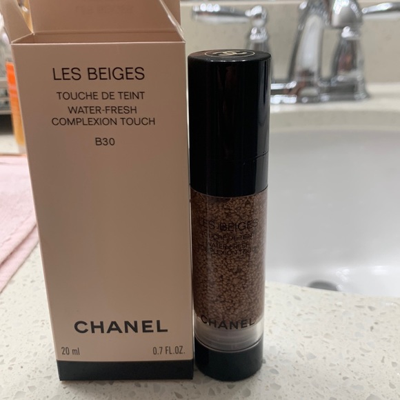 Chanel Les beiges b30
